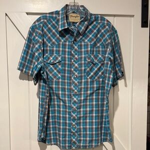 Wrangler Men's Blue and White Checkered Shirt